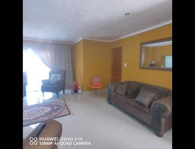 2 BEDROOM HOUSE FOR SALE IN DAWN PARK EXT